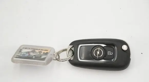 Opel Astra K Ignition key/card 39027352