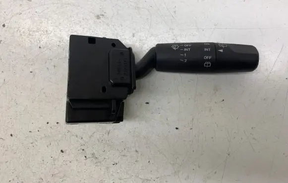 Mazda 3 I Wiper control stalk 17D682