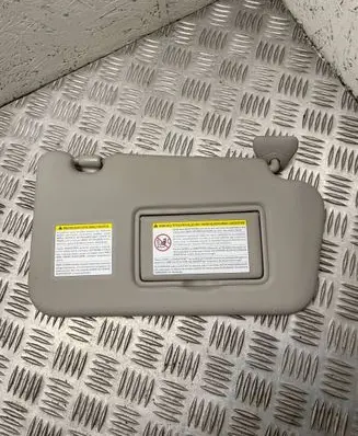 Nissan Juke I F15 Sun visor