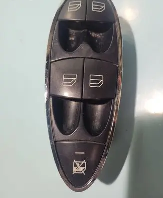 Mercedes-Benz E W211 Electric window control switch A2118213679