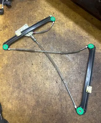 Audi A3 S3 A3 Sportback 8P Front window lifting mechanism without motor E006060001B