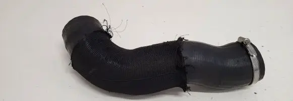 Intercooler hose/pipe