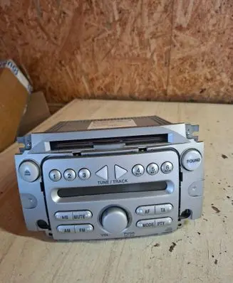 Daihatsu Sirion Radio/CD/DVD/GPS head unit 86180B1050 86120B1020 0003762