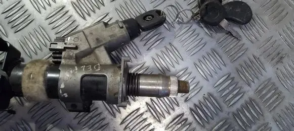 Volkswagen PASSAT B3 Ignition lock 357905851A 290596