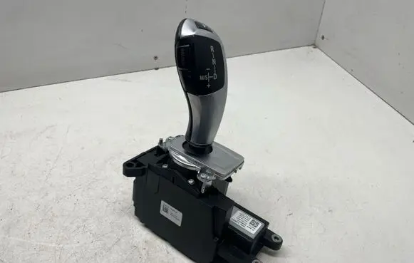 BMW X5 E70 Gear shifter/selector 9228610