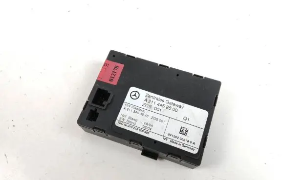 Mercedes-Benz E W211 Gateway control module A2114452600 A2115403545