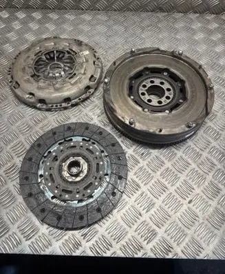 Toyota Avensis T270 Clutch set kit 134500X020 3125005210 3465533