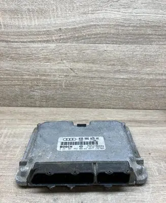 Audi A3 S3 8L Engine control unit/module 038906018AK 0281001852