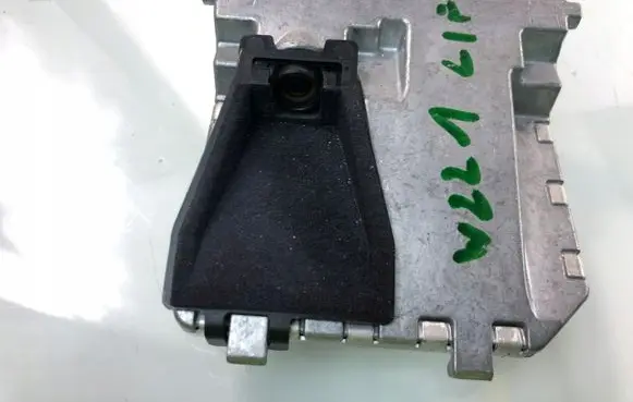 Mercedes-Benz S W221 Windshield/windscreen camera A0009051700