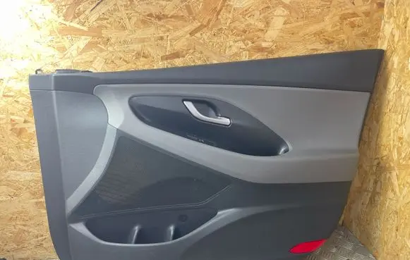 Hyundai i30 Sliding door card 82302G4010YFV 4A227473