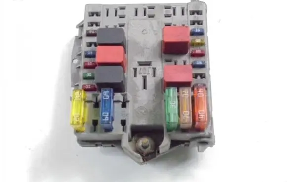Fiat Punto (188) Fuse box set 46835421