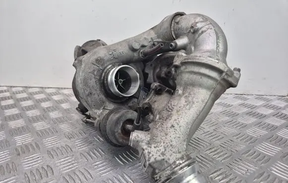 Mercedes-Benz E W212 Turbo A6510906280 A6510905780 A6510902880
