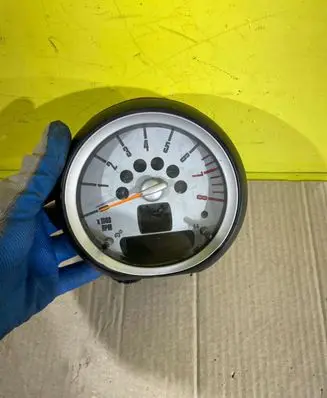 Mini One - Cooper Coupe R56 Tachometer 118KM