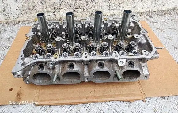 Toyota Corolla E210 E21 Engine head ZRKU12 ZRK U12