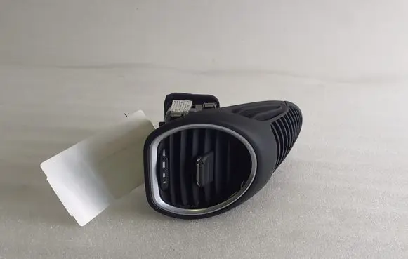 Porsche 718 Cayman 982 982c Dashboard side air vent grill/cover trim 982819701D 982.819.701.D