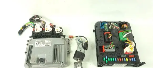 Citroen Berlingo Engine control unit/module ECU 0281030546 9807885980