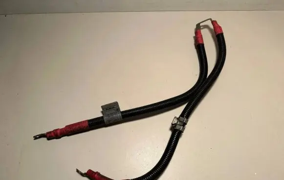 Positive cable (battery)