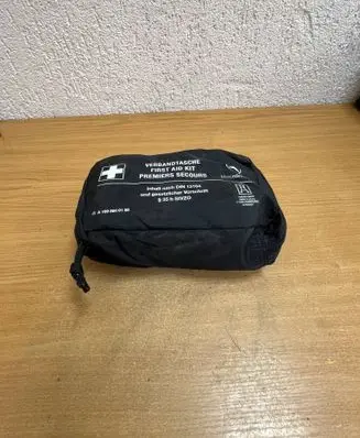 Mercedes-Benz E C207 W207 First aid kit A1698600150 F6138