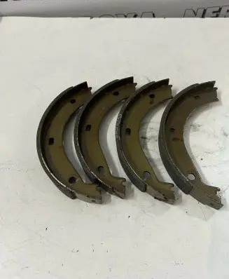 BMW 5 E34 Handbrake/parking brake pads 