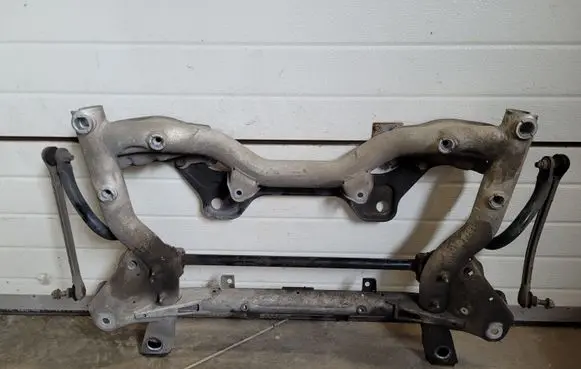 Mercedes-Benz C W204 Front subframe