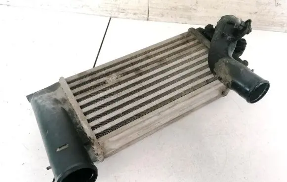 Toyota Auris 150 Intercooler radiator 1420701343