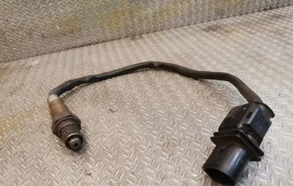 BMW 5 E60 E61 Lambda probe sensor 7791592