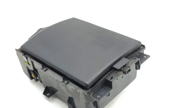 Nissan 350Z Glove box central console 68924CD001 68924CD00