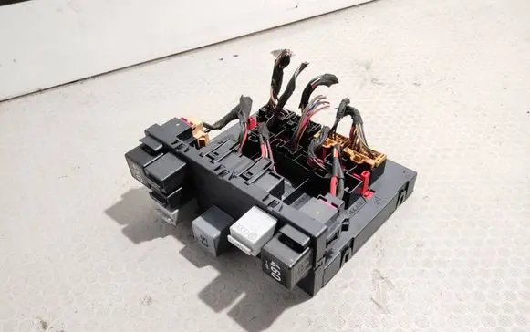 Volkswagen PASSAT B6 Comfort/convenience module 3C0937049AJ H54S2202 F005V00661