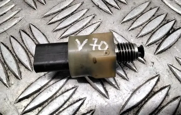 Volvo V70 Oil pressure sensor 31336469