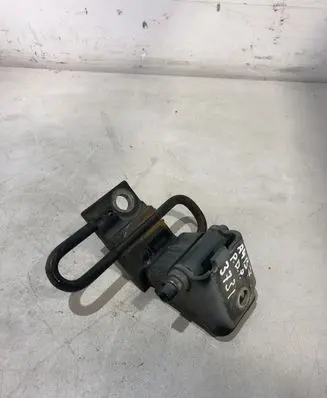 Audi A4 S4 B7 8E 8H Front door lower hinge 8E0831412B
