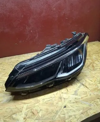 Volkswagen Golf VIII Headlight/headlamp 5H1941005