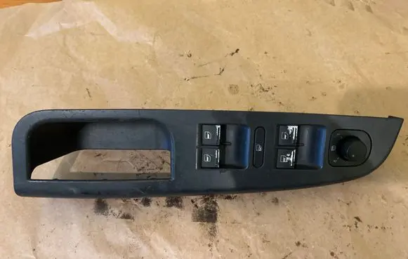 Volkswagen Golf V Electric window control switch 1K4868049B