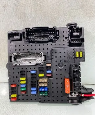 Volvo XC90 Fuse module 30786646