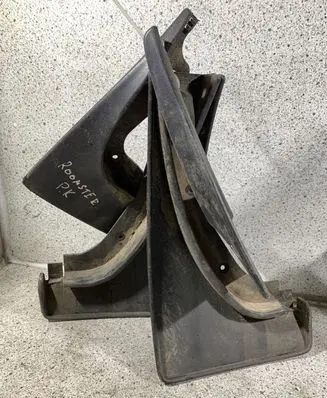 Skoda Roomster (5J) Front mudguard 5J08211749B9