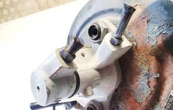 Audi A4 S4 B6 8E 8H Master brake cylinder