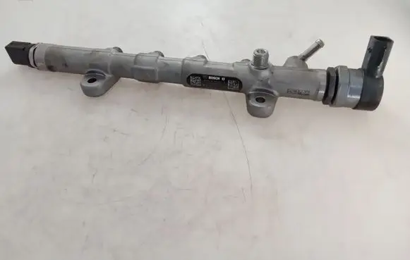 Mercedes-Benz GLE (W166 - C292) Fuel main line pipe A6510701595 0445214275