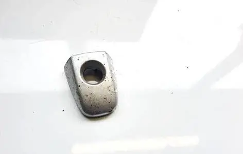 Toyota Avensis T270 Loading door cover/cap 