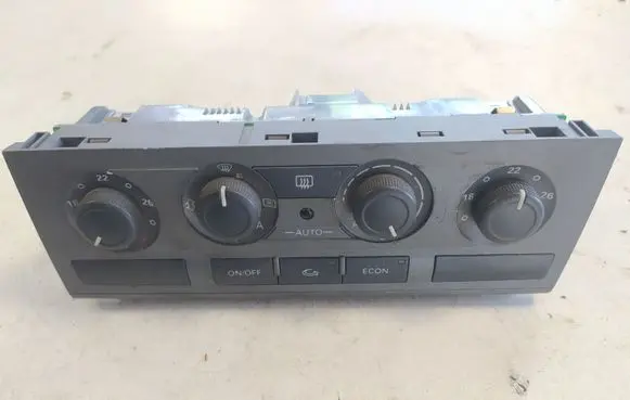 Audi A6 S6 C6 4F Climate control unit 4F2820043