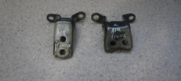 Honda Civic X Front door lower hinge 