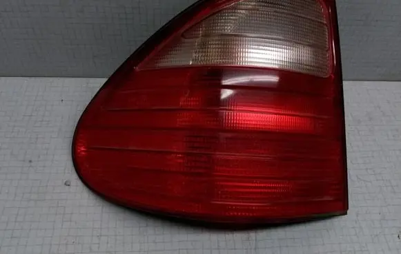 Mercedes-Benz E W210 Rear/tail lights A2108204764