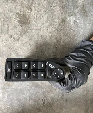 BMW 5 E39 Electric window control switch 6904306 518796