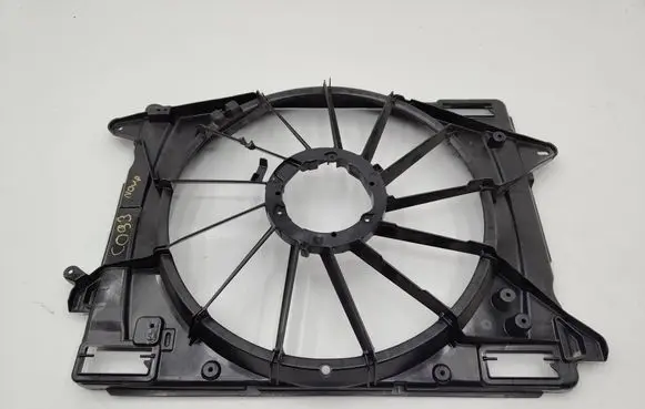 Ford Kuga III Radiator cooling fan shroud 3135104231