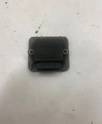 Audi 80 90 B3 Ignition amplifier control unit 191905351B