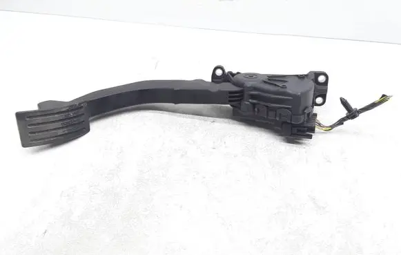 Ford Kuga I Accelerator throttle pedal 3M519F836BH