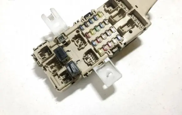 Lexus GS 300 400 430 Fuse box set 8922630030