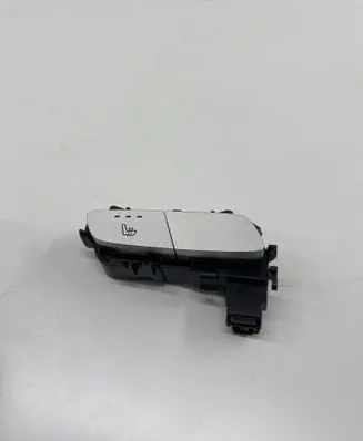 Mercedes-Benz C W205 Seat heating switch A2139057302