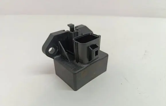 Ford Explorer V Fuel pump relay FU5A9D370