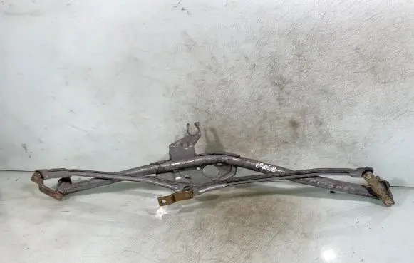 Volkswagen PASSAT B5.5 Front wiper linkage 357955325A