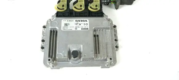 Volvo V50 Engine control unit/module ECU 0281016590 D1.K