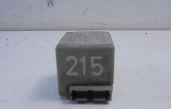 Audi 80 90 B3 Fuel pump relay 443951253L